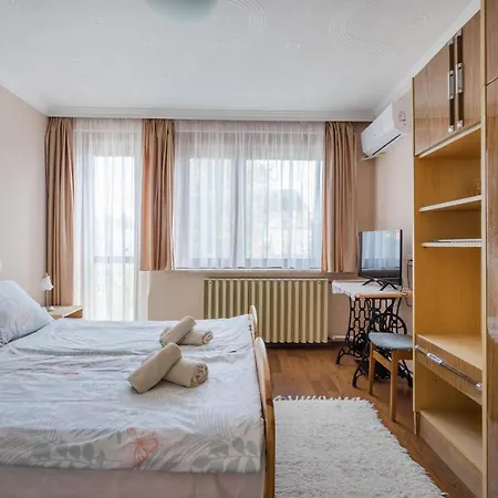 Katica بالاتونسزارسكو