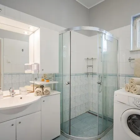 بيت للعطل Katica