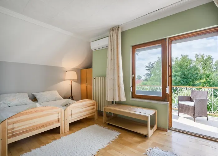 Katica Balatonszarszo