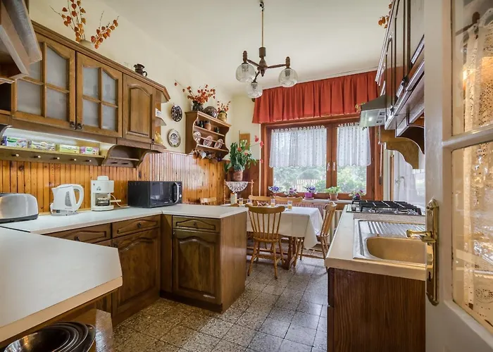 Katica Balatonszarszo